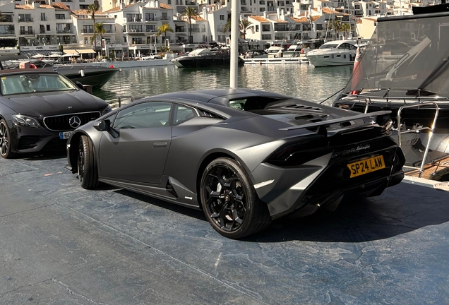 Lamborghini Huracán LP640-2 Tecnica