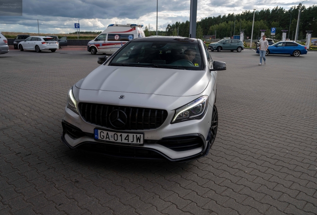Mercedes-Benz CLA 45 AMG Edition 1 C117