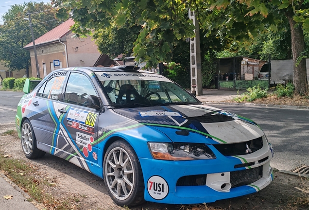 Mitsubishi Lancer Evolution IX Rally