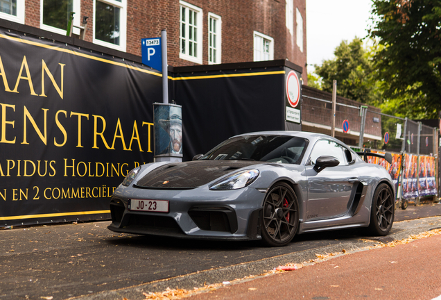 Porsche 718 Cayman GT4 RS Weissach Package