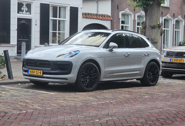 Porsche 95B Macan GTS MkIII