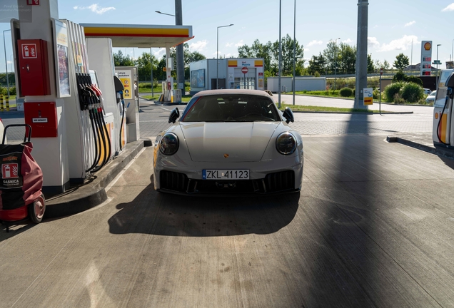 Porsche 992 Carrera 4 GTS Cabriolet MkII