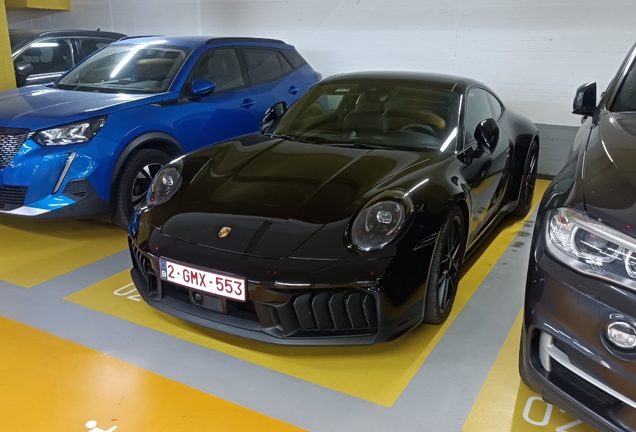 Porsche 992 Carrera 4 GTS MkII