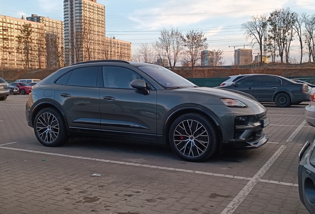 Porsche Macan EV Turbo