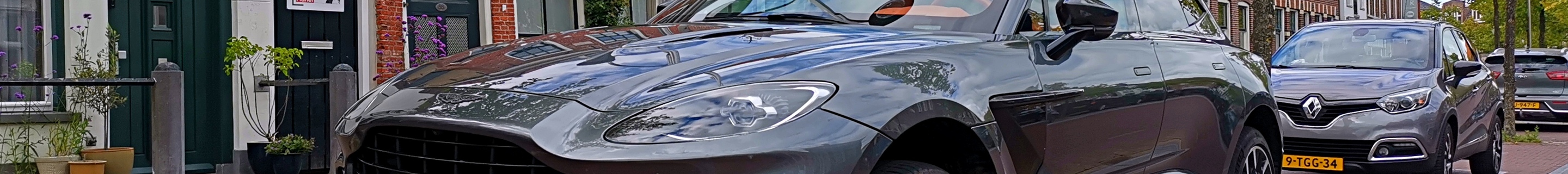 Aston Martin DBX
