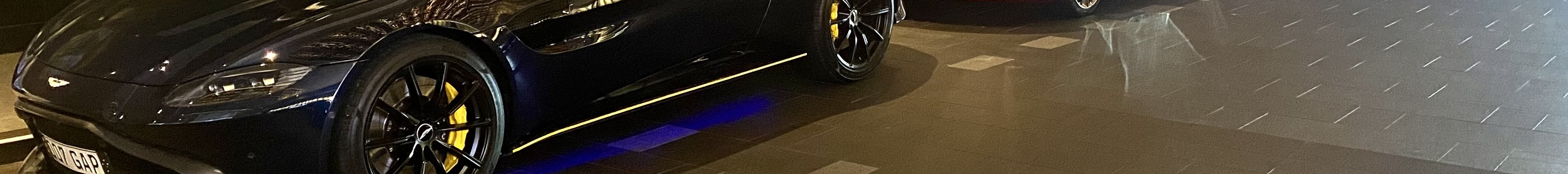 Aston Martin V8 Vantage 2018