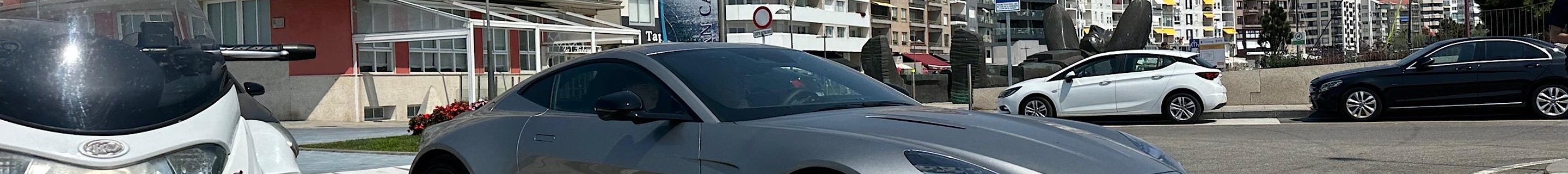 Aston Martin Vantage 2024