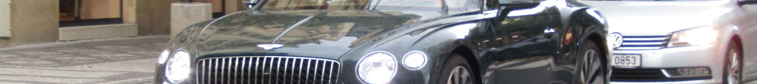 Bentley Continental GT V8 Azure 2024