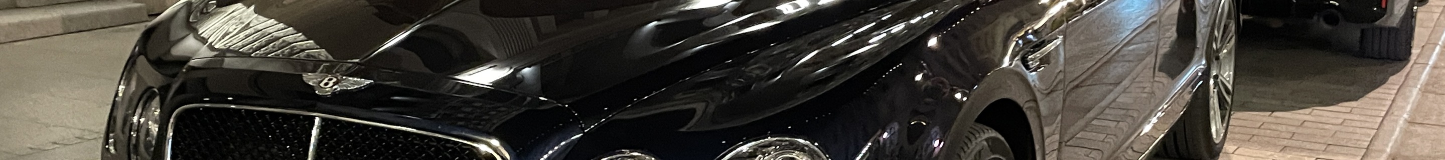 Bentley Flying Spur V8