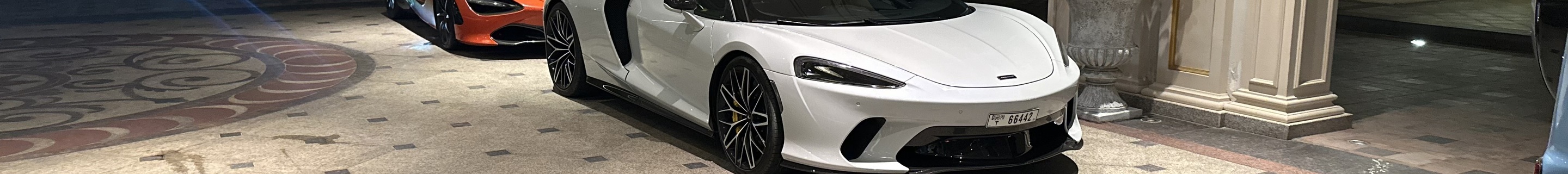 McLaren GT