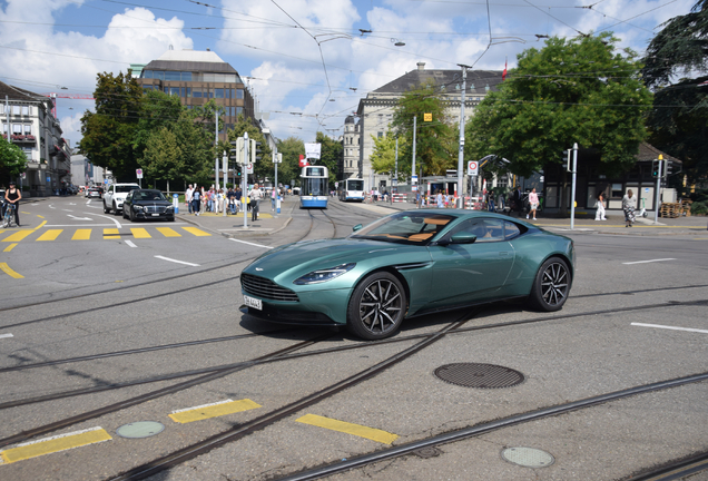 Aston Martin DB11 AMR