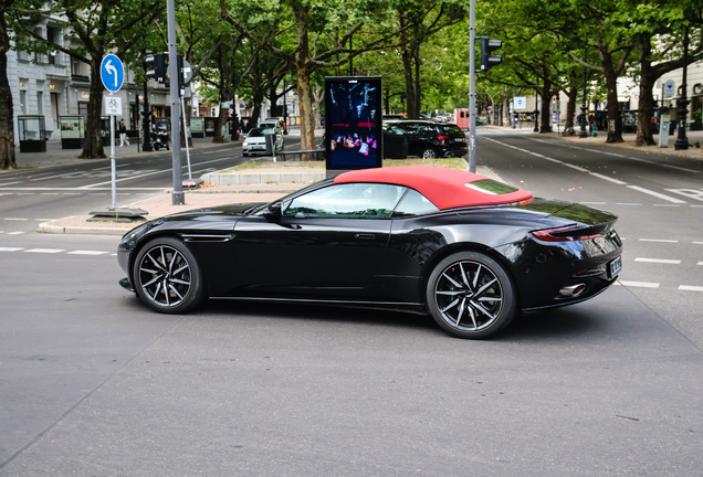Aston Martin DB11 V8 Volante