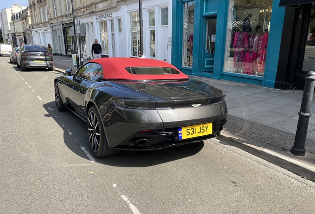 Aston Martin DB11 V8 Volante