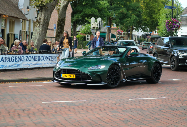 Aston Martin V12 Vantage Roadster 2023