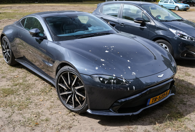 Aston Martin V8 Vantage 2018