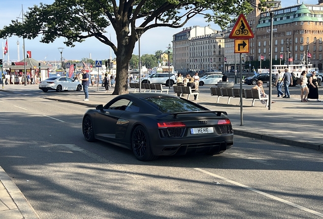 Audi R8 V10 Plus 2015