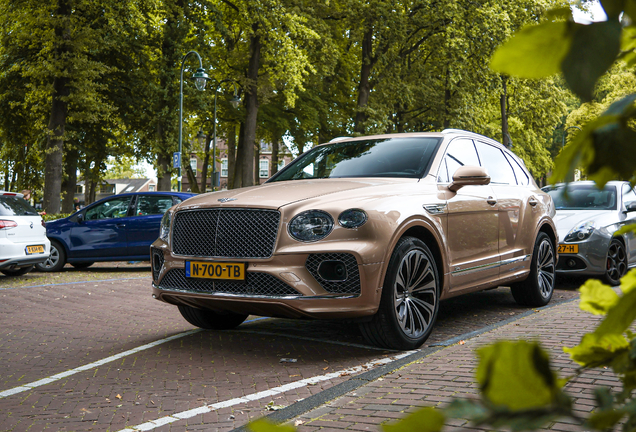 Bentley Bentayga Hybrid 2021