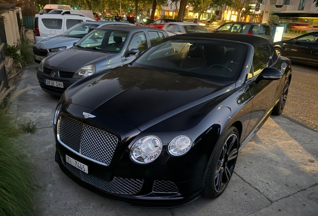 Bentley Continental GTC 2012