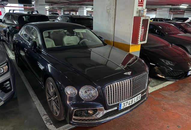 Bentley Flying Spur V8 2021
