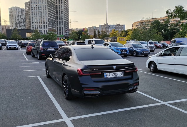 BMW M760Li xDrive 2019