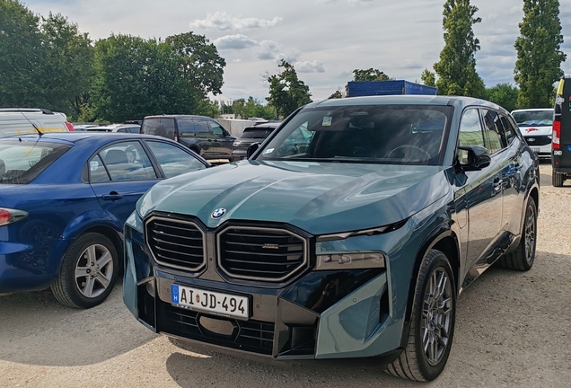 BMW XM G09