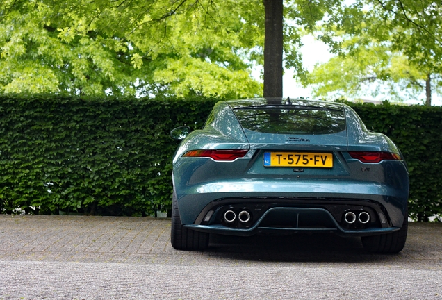 Jaguar F-TYPE R75 Coupé