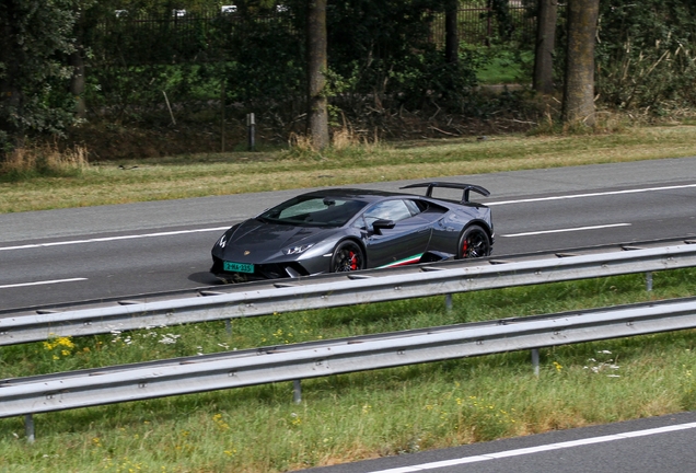 Lamborghini Huracán LP640-4 Performante