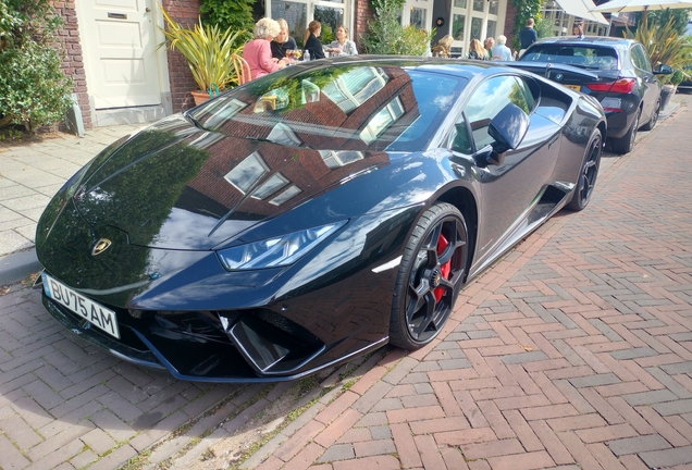 Lamborghini Huracán LP640-4 Performante