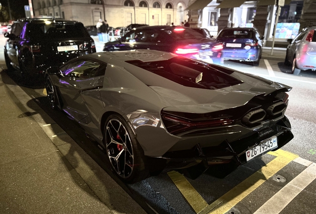 Lamborghini Revuelto