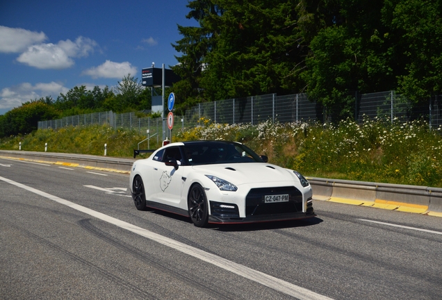 Nissan GT-R 2013