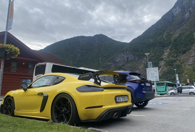 Porsche 718 Cayman GT4 RS Weissach Package