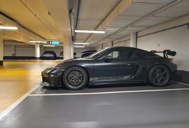 Porsche 718 Cayman GT4 RS Weissach Package