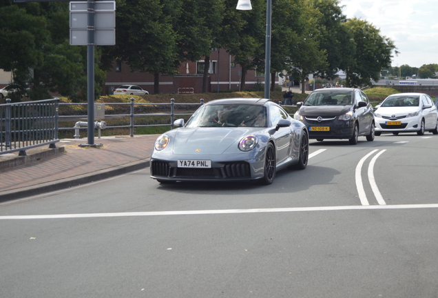 Porsche 992 Carrera 4 GTS MkII