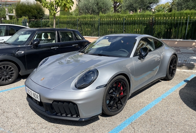 Porsche 992 Carrera 4 GTS MkII