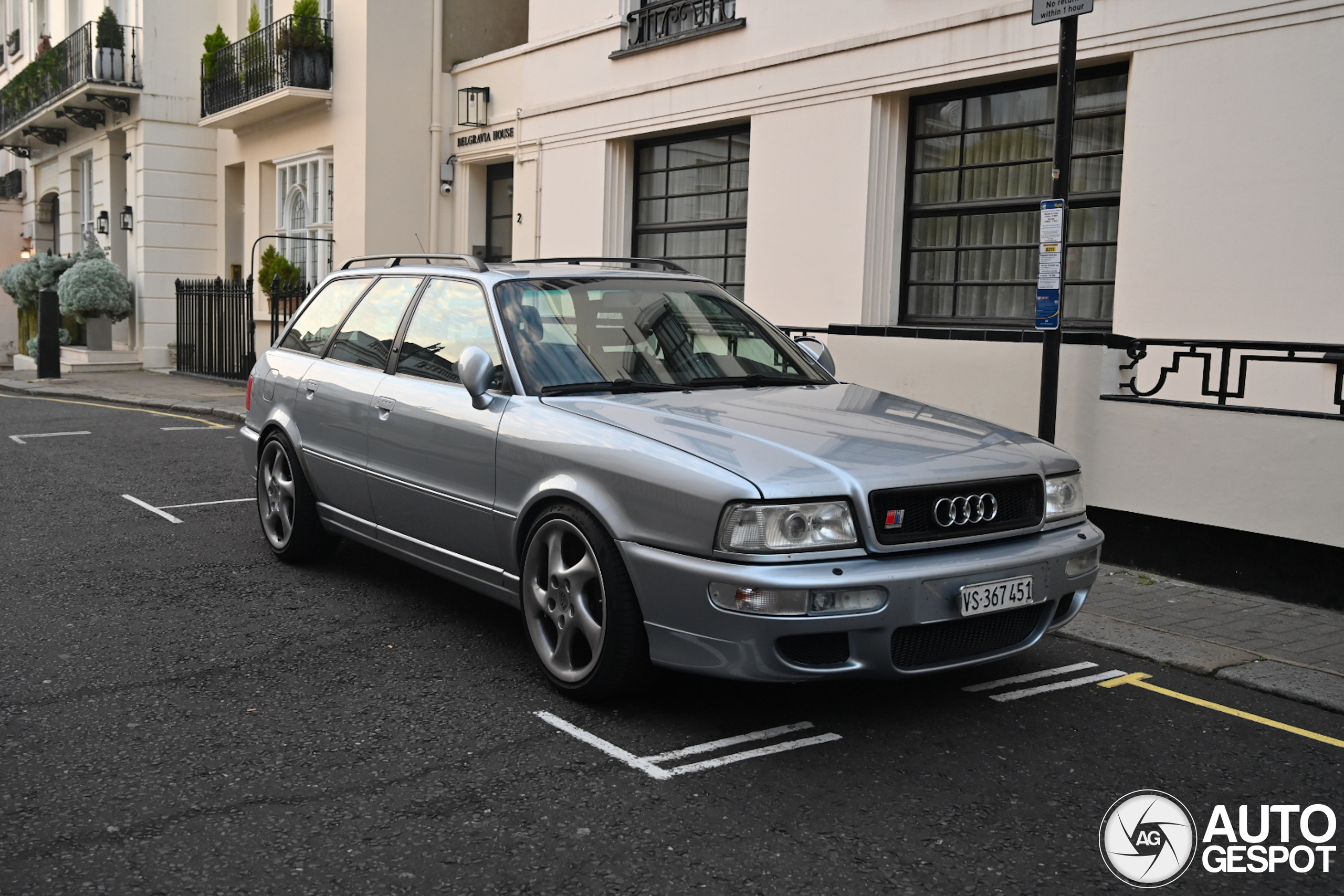 Zwitserse Audi RS2 Avant in London