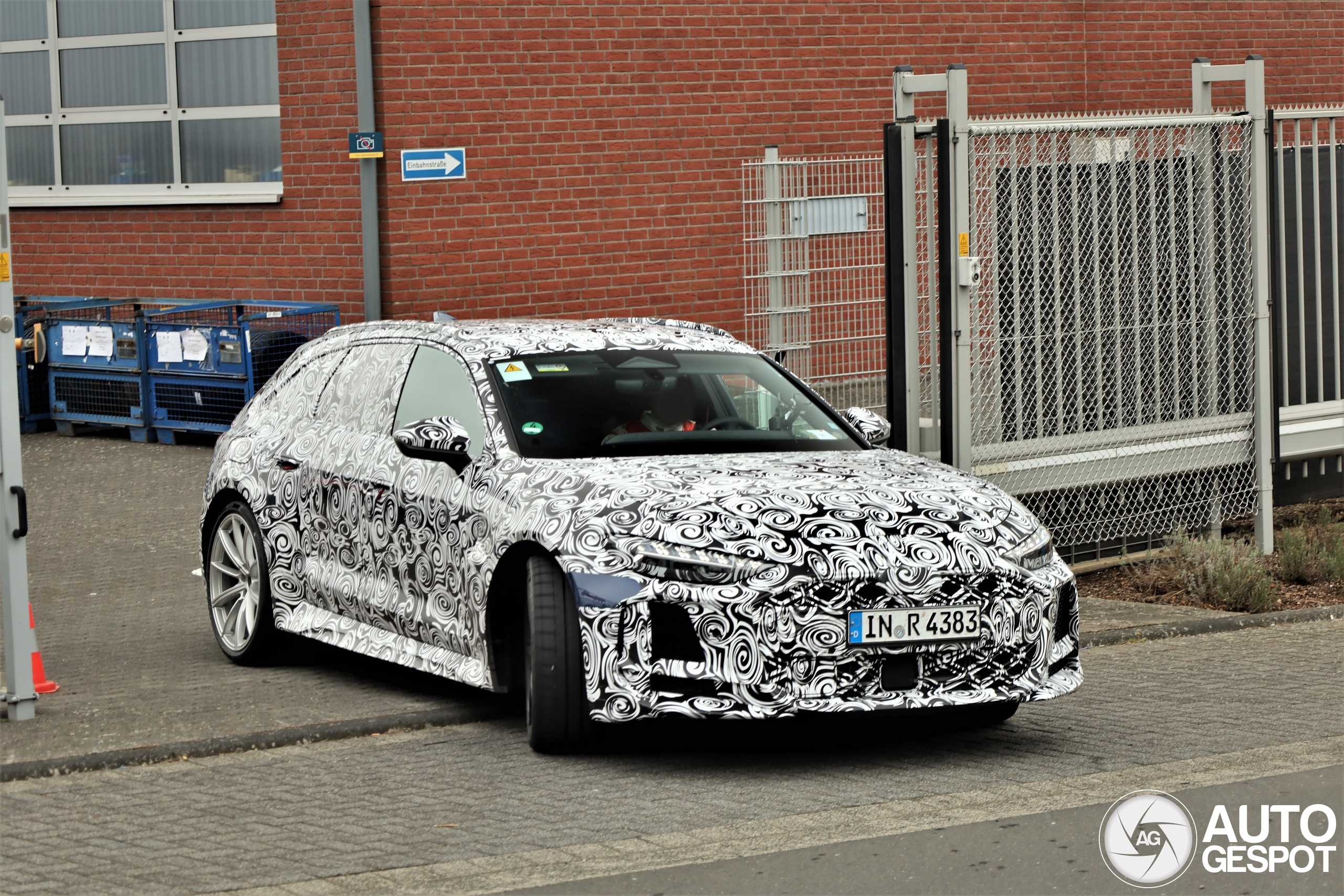 Audi RS5 Avant B10