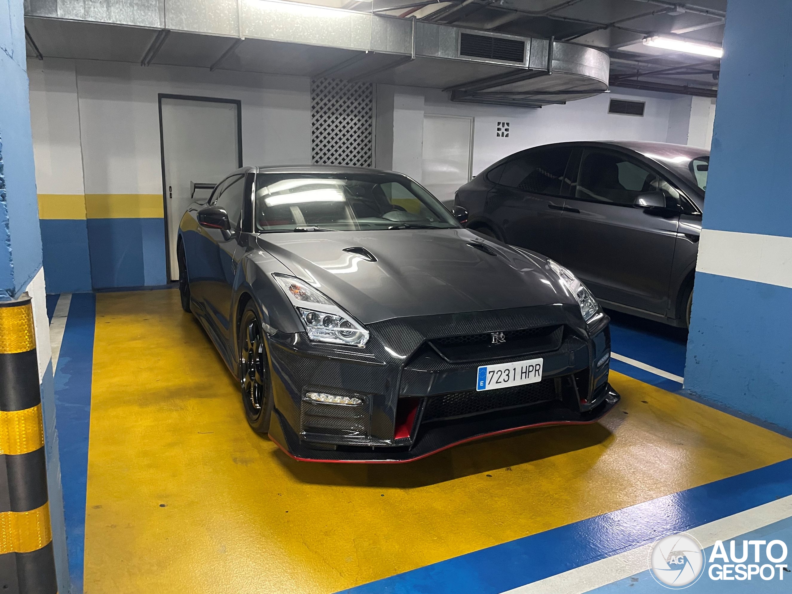 Nissan GT-R 2012