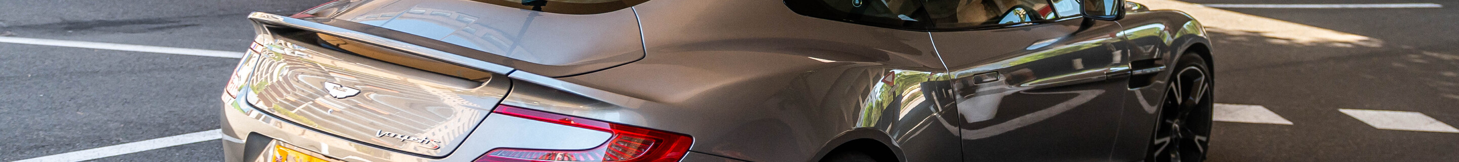 Aston Martin Vanquish S 2017