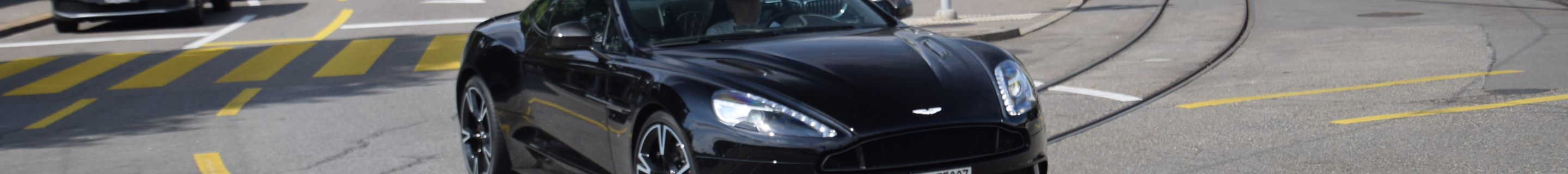 Aston Martin Vanquish S 2017