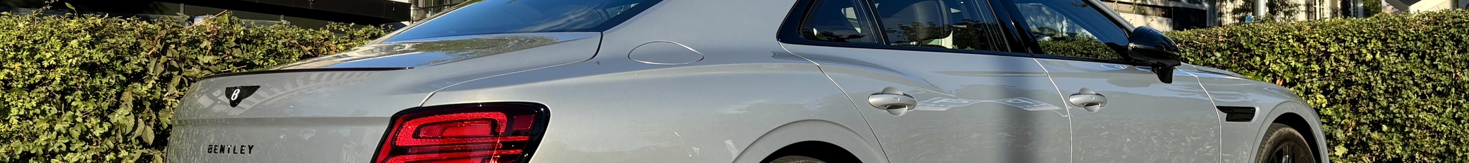Bentley Flying Spur Hybrid S