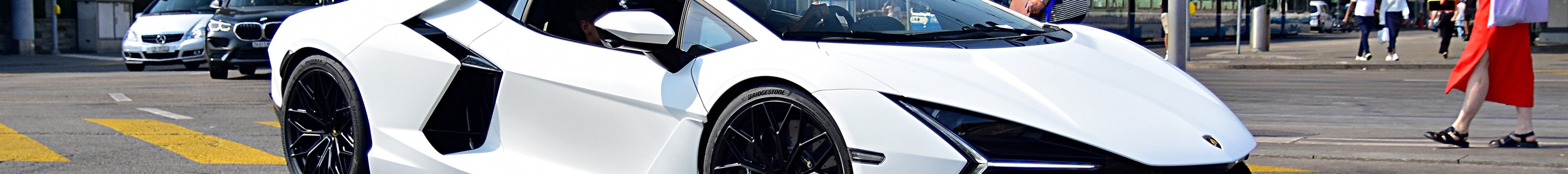 Lamborghini Revuelto