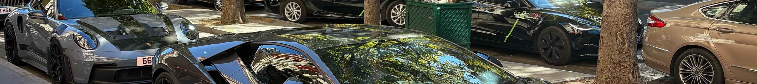 Lamborghini Revuelto