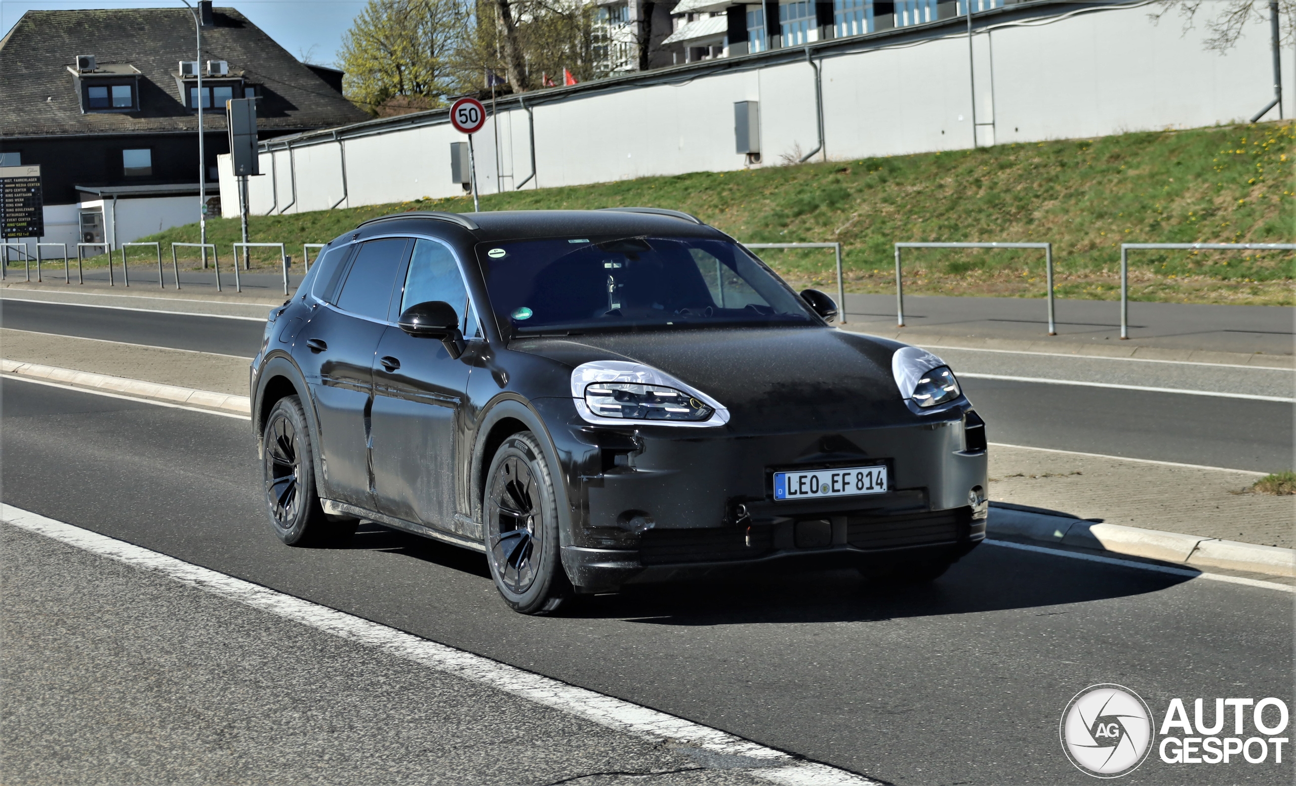 Porsche Cayenne EV