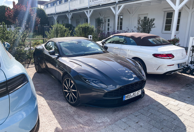 Aston Martin DB11 V8 Volante