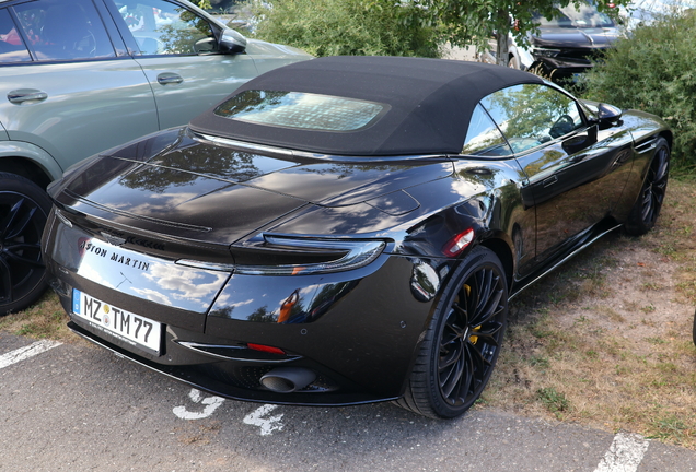 Aston Martin DB11 V8 Volante