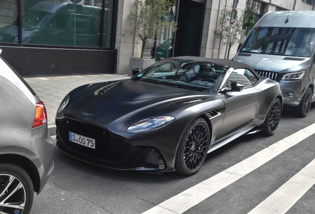 Aston Martin DBS 770 Ultimate Volante