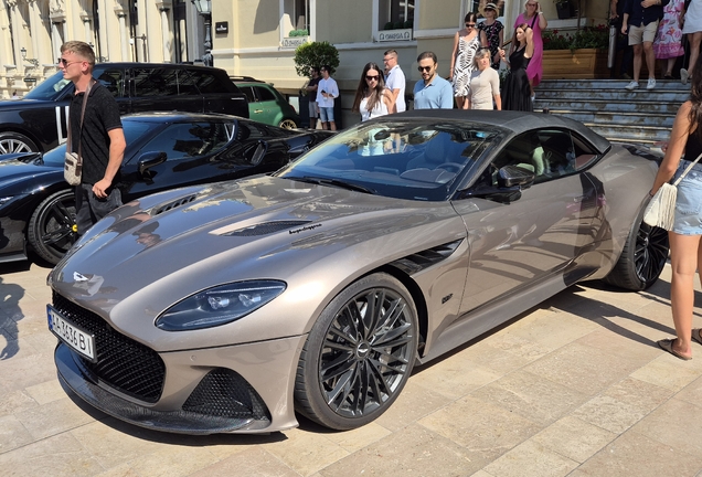 Aston Martin DBS Superleggera Volante