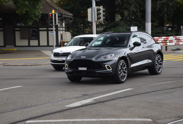 Aston Martin DBX