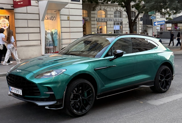 Aston Martin DBX707