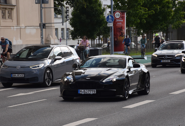 Aston Martin Vantage GT8